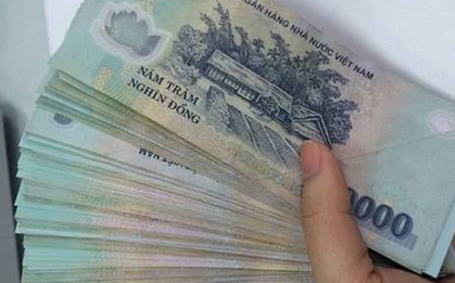 Công an cảnh báo: Nhiều người cao tuổi âm thầm tự đi gửi tiền hưởng lãi cao, đến khi đột ngột không rút được tiền về