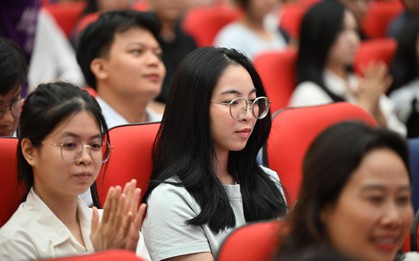 Ngay lúc này: Match Day 2026 - màn "gọi tên" chuyên ngành HOT nhất của ĐH Y Hà Nội đang diễn ra