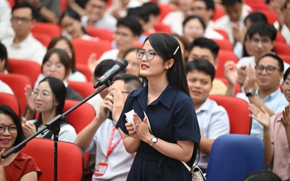 Không nằm trong top 10, nữ bác sĩ vẫn "điền tên vào lịch sử" tại Match Day trường ĐH Y Hà Nội