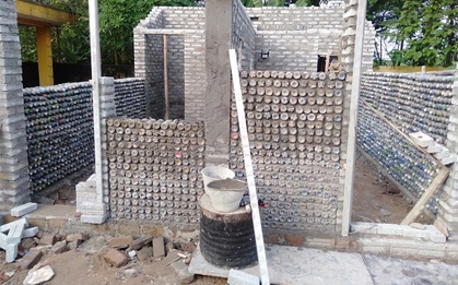 Khám phá công thức thần kỳ mang tên "Ecobrick" có thể biến rác thải thành hy vọng tương lai