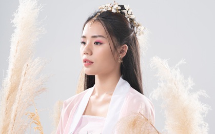 Hương Ly mang thông điệp trân trọng tình yêu hiện tại vào MV cổ trang đầu tay