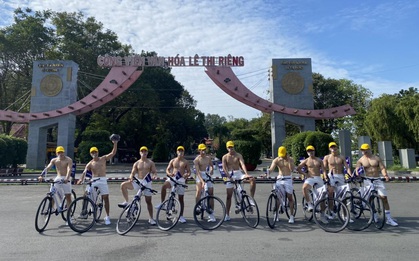 Theo chân dàn trai 6 múi “cực phẩm” đang làm mưa làm gió ngày “Thứ 6 đen tối” xem có gì thú vị