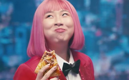 Vị mới của Pizza Hut đỉnh thế nào mà khiến phóng viên Trang Hý "cướp sóng" truyền hình?