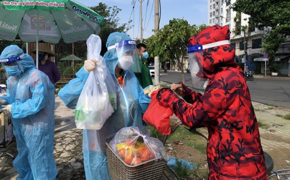 Sắc "hồng" cho bức tranh "xám" mùa dịch