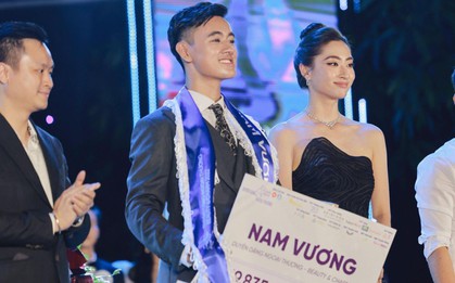 Xúc động tâm thư của tân nam vương ĐH Ngoại Thương: “Em đã vượt qua mặc cảm nhờ tình yêu và sự động viên của tất cả mọi người”