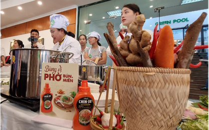 Ấn tượng tương ớt phở Chin-su tại Ngày của Phở