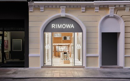 Diệu Nhi, Dương Tú Anh, Hà Trúc, Huyền My chọn gì tại cửa hàng RIMOWA Tràng Tiền cho mùa dịch chuyển cuối năm