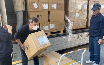 Nhập hàng chính hãng giá sỉ - Lựa chọn của các shop thời trang Việt