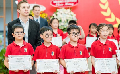 Lễ tổng kết chất lừ, đầu tư “khủng” từ giải thưởng đến văn nghệ tại Royal School