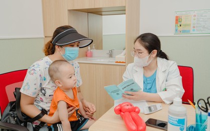 Ngại gì nắng nóng, mẹ có thể đưa con đến trung tâm tiêm chủng siêu hot tại Hà Nội