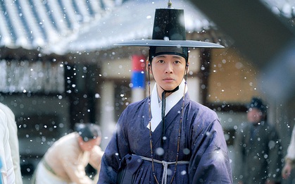 ''Nam thần phản diện'' Nam Goong Min quay lại tạo hình cổ trang sau 10 năm