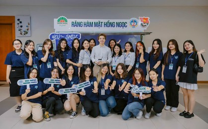 Nụ cười Hồng Ngọc: Tự tin tỏa sáng nét riêng