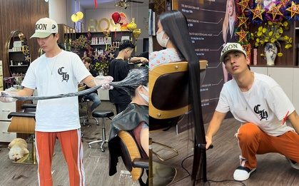 Cô giáo vùng cao 12 năm nuôi dưỡng mái tóc dài qua gối, lần đầu tới salon bởi lý do bất ngờ