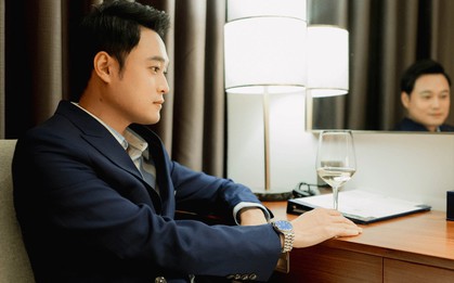 Học cách chọn màu sắc đồng hồ thể hiện cá tính "chuẩn" như sao Việt