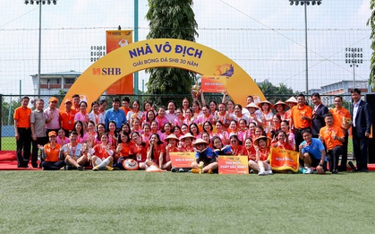 Nghe "banker" kể chuyện đi làm, công ty nhà người ta vui "banh nóc" là đây!