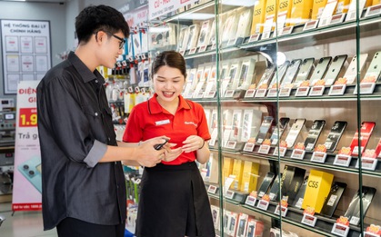 Loạt điện thoại đời cũ điều chỉnh giá, hỗ trợ trả góp