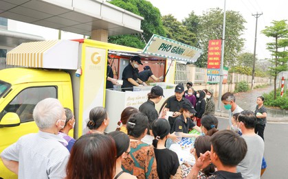 Phở gánh 0 đồng cho bệnh nhân nghèo - Những bát phở ấm nóng tình thương