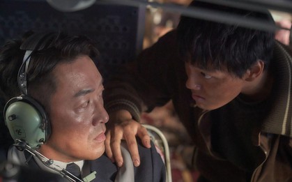 “Cơ phó” Ha Jung-woo đối mặt “không tặc” Yeo Jin-goo, tái hiện sự kiện có thật năm 1971