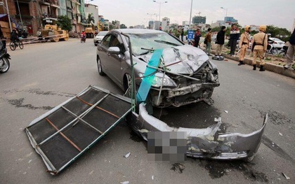 Hà Nội: Ô tô đâm trực diện xe ba gác, một người đàn ông bất tỉnh