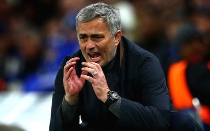 Dư luận “dậy sóng” về quyết định sa thải Mourinho