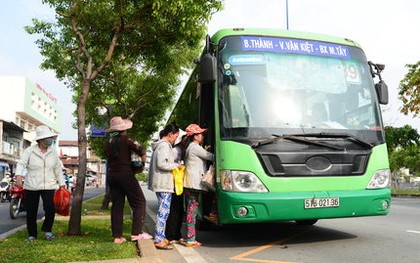 Đề xuất “đi xe buýt” là tiêu chí đánh giá cán bộ