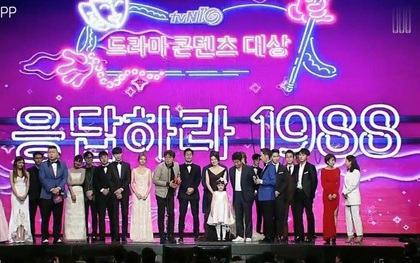 Thắng đậm tại tvN10 Awards, series “Lời Hồi Đáp” là niềm tự hào 10 năm của đài cáp này!