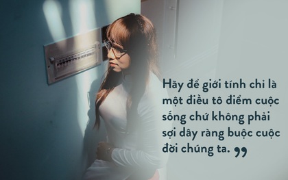 Cô giáo chuyển giới ở Sài Gòn: "Tôi đã phải tự tay đốt đi quá khứ của mình để được sống thật"