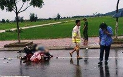 2 cô gái chết trong tư thế lạ