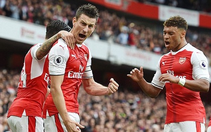 Arsenal 2-1 Southampton: Ngược dòng ngoạn mục