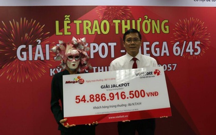 Vietlott đã thực hiện trả thưởng giải Jackpot hơn 54 tỷ đồng