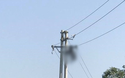 Bàng hoàng phát hiện thi thể người thợ cháy đen trên cột điện cao thế ở Quảng Ninh