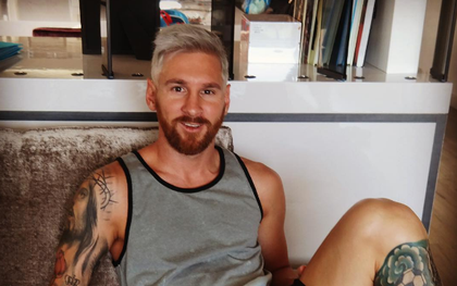 Messi không phải là người nghĩ ra kiểu tóc nhuộm "dân chơi" khiến anh phải nhận "mưa gạch"