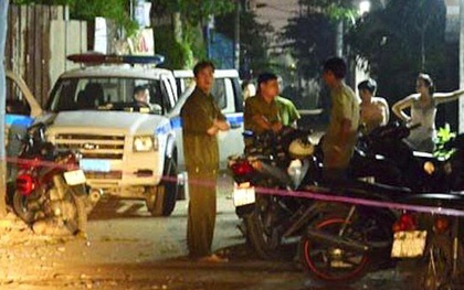 Không làm theo thiết kế, chủ nhà rút dao đâm thợ xây