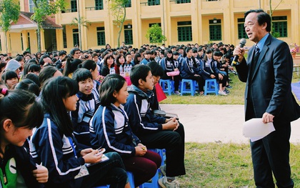 "Giữa 1 người học và không học ĐH thì 10 năm sau, chưa biết là ai thành công hơn đâu!"