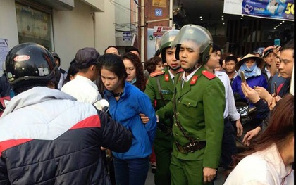 Truy đuổi cô gái trẻ náo loạn đường Hà Nội