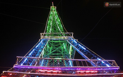Cận cảnh mô hình tháp Eiffel "độc nhất vô nhị" đón Giáng sinh ở xứ Nghệ