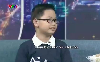 Cậu bé "thần đồng" 3 tuổi tự học tiếng Anh, 7 tuổi nói trôi chảy và 8 tuổi có trình độ ngang HS cấp 3!
