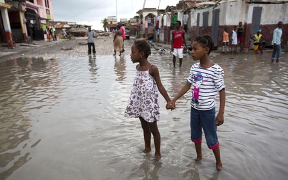 Số nạn nhân chết vì bão "mặt quỷ" Matthew ở Haiti đã lên 800 người
