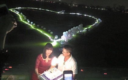 "Chồng người ta" với quà kỉ niệm 10 năm ngày cưới khiến ai cũng phải ghen tỵ