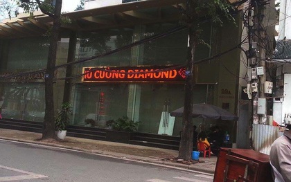Khám xét khẩn cấp công ty buôn kim cương lớn nhất Hà Nội