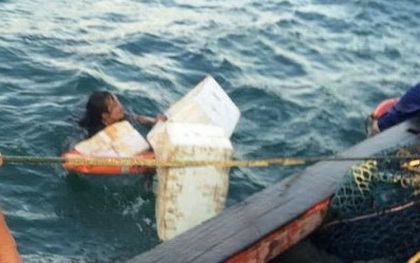 Chìm đò ở Côn Đảo, 4 người tự bơi vào bờ, 1 người chết