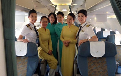 Hành khách thích thú với chuyến bay toàn nữ phi công của Vietnam Airlines