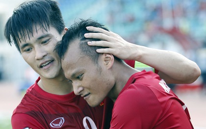 Ghi bàn thắng "vàng", Trọng Hoàng vẫn gửi lời xin lỗi người hâm mộ Việt Nam