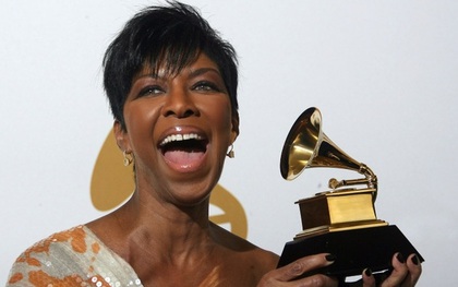 Nghệ sĩ thế giới đau buồn vì nữ danh ca Natalie Cole qua đời