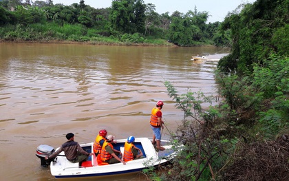 Bị đuổi đánh, người bán kem chết thảm dưới sông Đồng Nai
