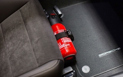 Tranh cãi về quy định trang bị bình cứu hỏa cho xe ô tô