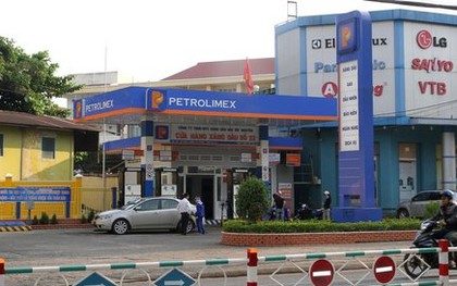 Thôi việc nhân viên cây xăng "chửi tục tĩu" khách hàng
