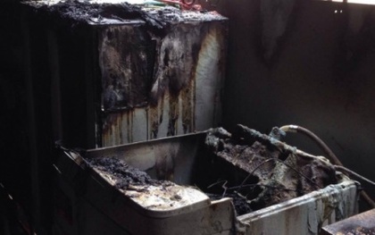 Cháy ở Trần Khát Chân: Thu giữ 4 thùng nghi đựng hóa chất