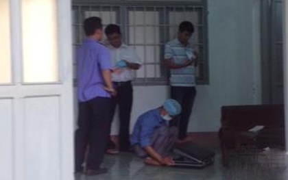 Người đàn ông bán vé số gục chết bất thường bên đường