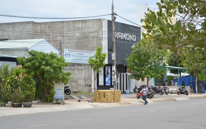 Công an đột kích quán bar ở Quảng Nam, tạm giữ hơn trăm dân bay đêm